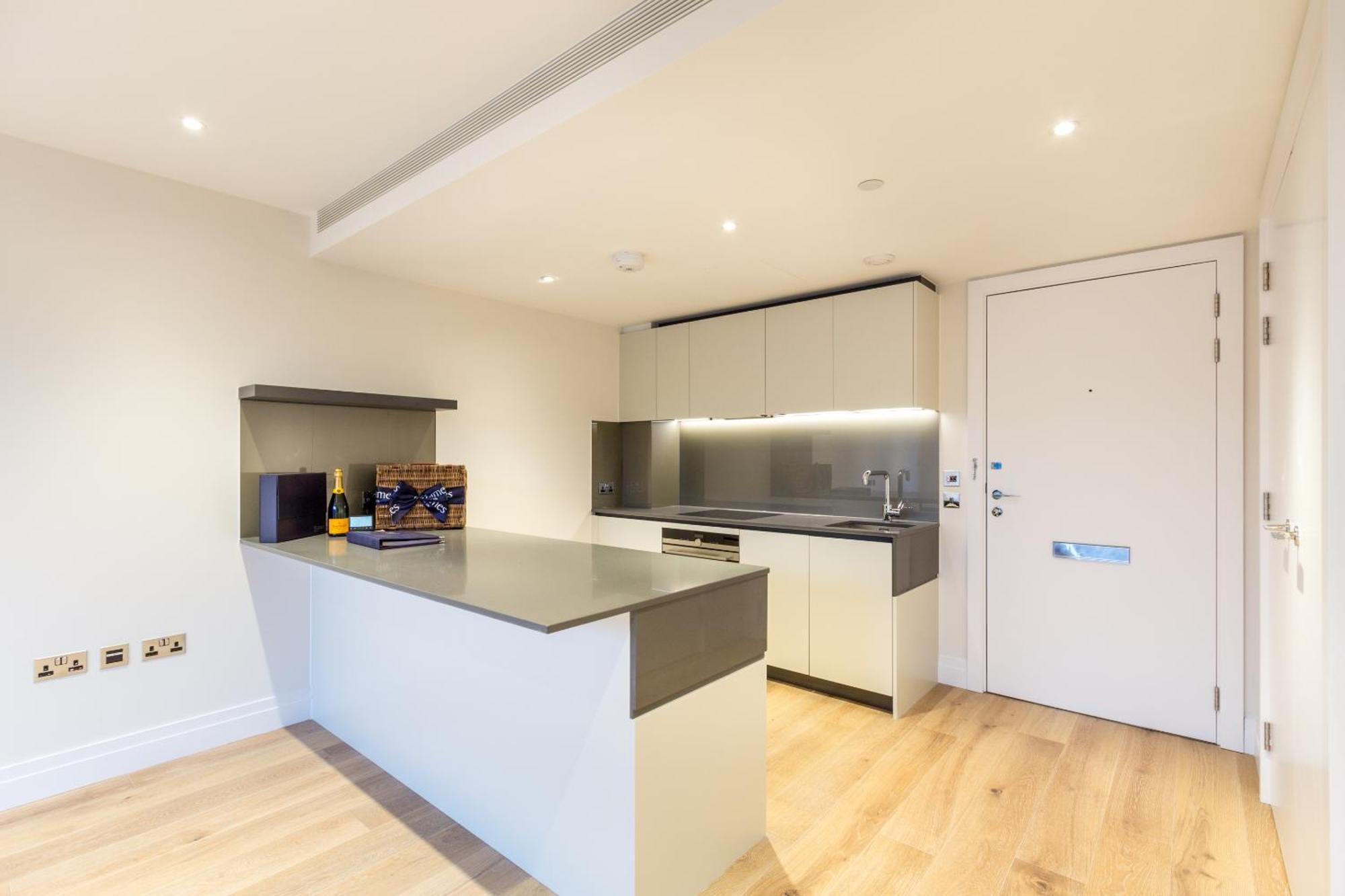 Studio Come 1 Bed Flat In Vauxhall Next To Battersea Londra Dış mekan fotoğraf
