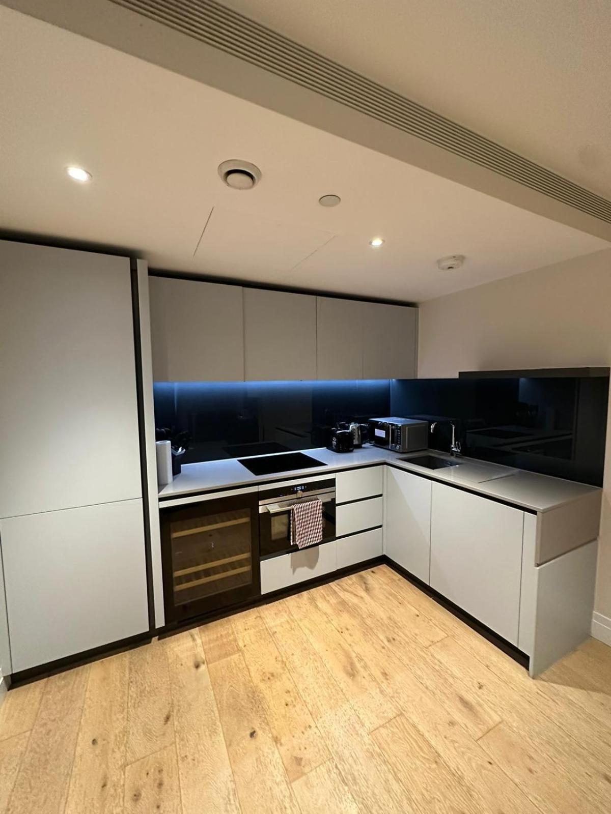 Studio Come 1 Bed Flat In Vauxhall Next To Battersea Londra Dış mekan fotoğraf